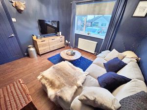 Sitting room area- click for photo gallery